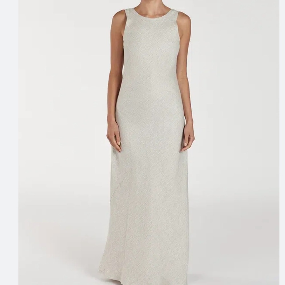 DISSH Lyra natural Maxi Dress - Elegant Minimal Silhouette